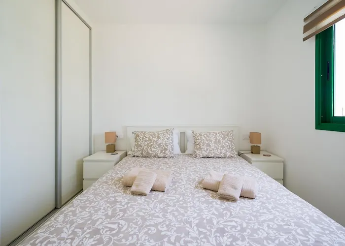 Sea Breeze Pool View & Wifi By Irent Fuerteventura Apartamento Corralejo